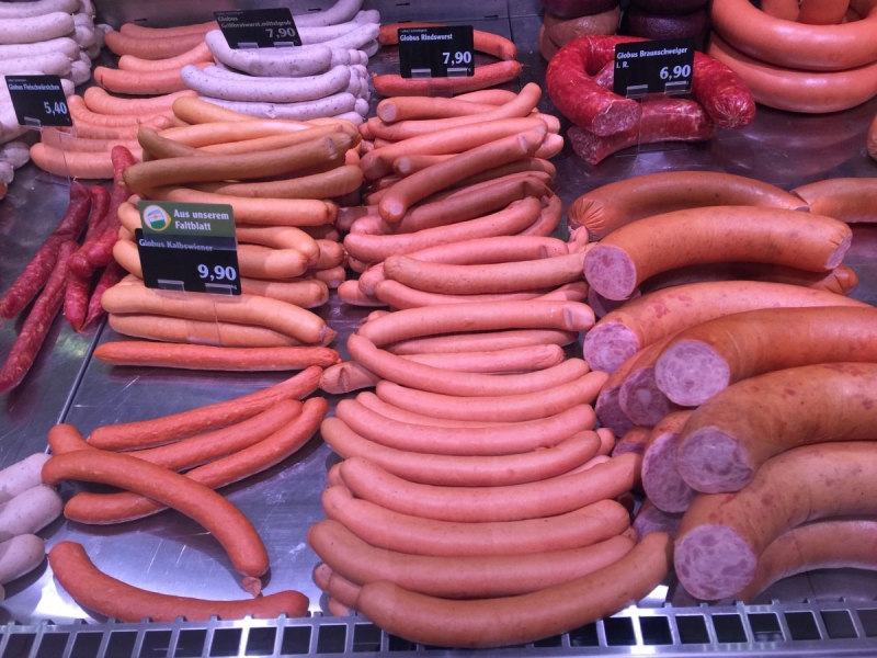 ecommerce-UTELLE-min_sausages_meat_butchery-1069321